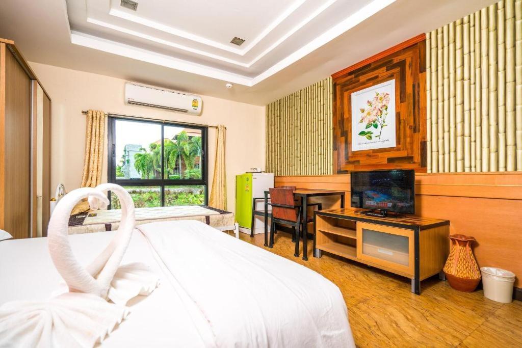 Prew Lom Chom Nam Resort Ban Phan Sadet Nok Ngoại thất bức ảnh