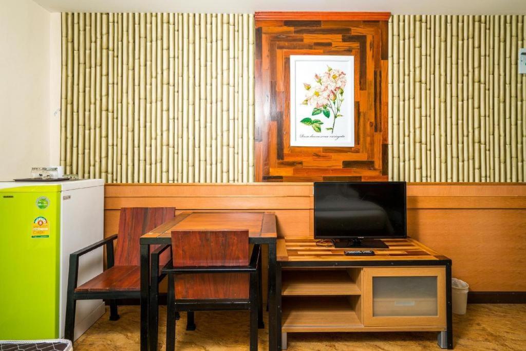 Prew Lom Chom Nam Resort Ban Phan Sadet Nok Ngoại thất bức ảnh