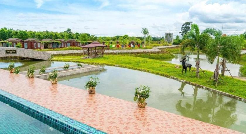 Prew Lom Chom Nam Resort Ban Phan Sadet Nok Ngoại thất bức ảnh